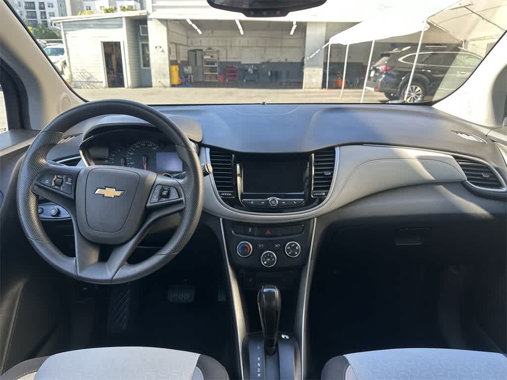 Thumbnail: 2020 Chevrolet Trax - 10