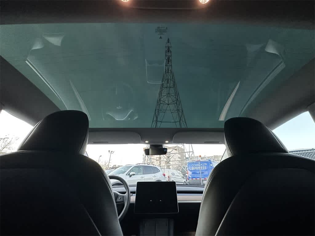 Thumbnail: 2022 Tesla Model 3 - 13