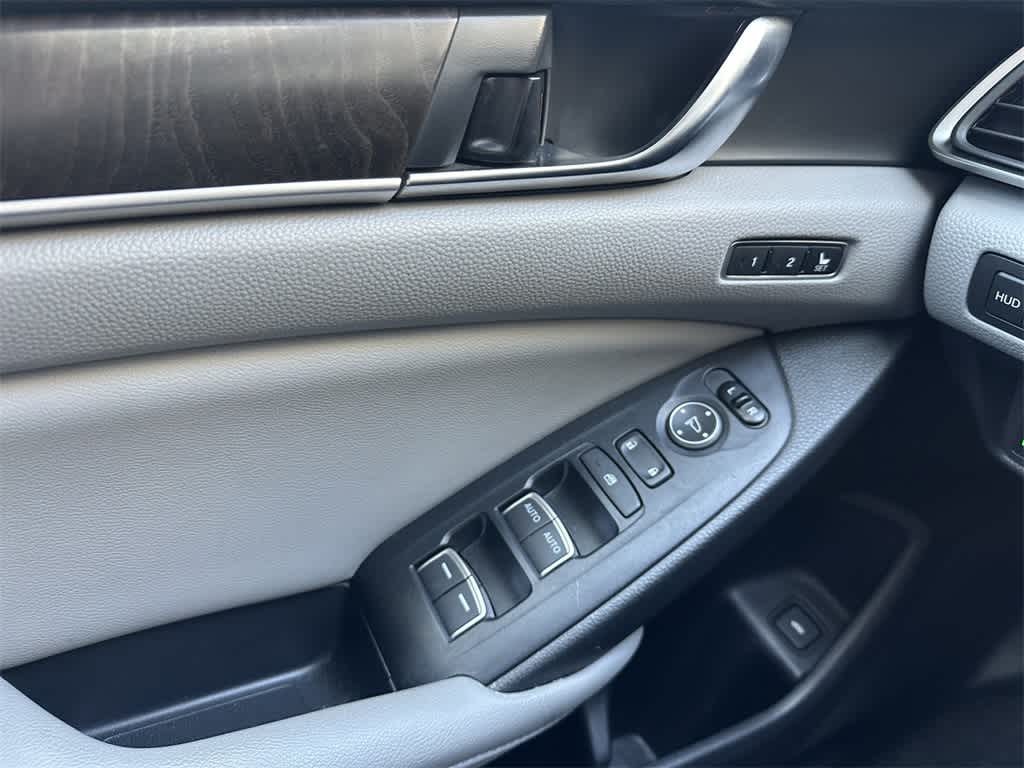 Thumbnail: 2018 Honda Accord - 19