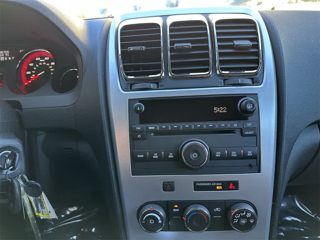 Thumbnail: 2011 GMC Acadia - 16