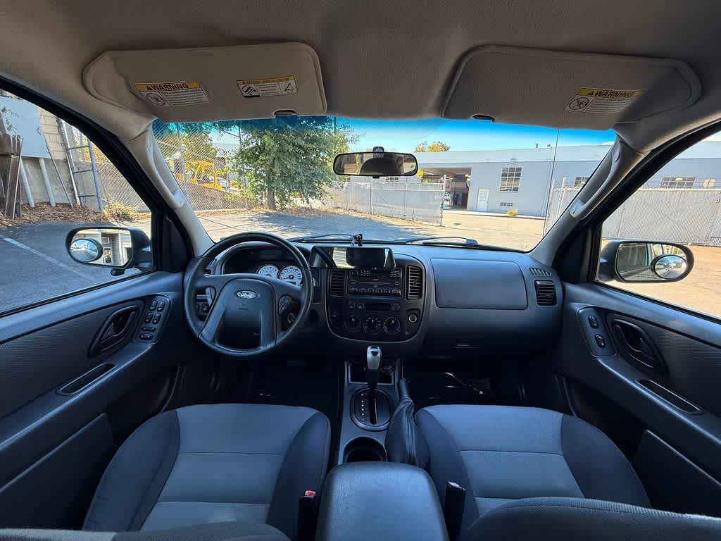 Thumbnail: 2005 Ford Escape - 7