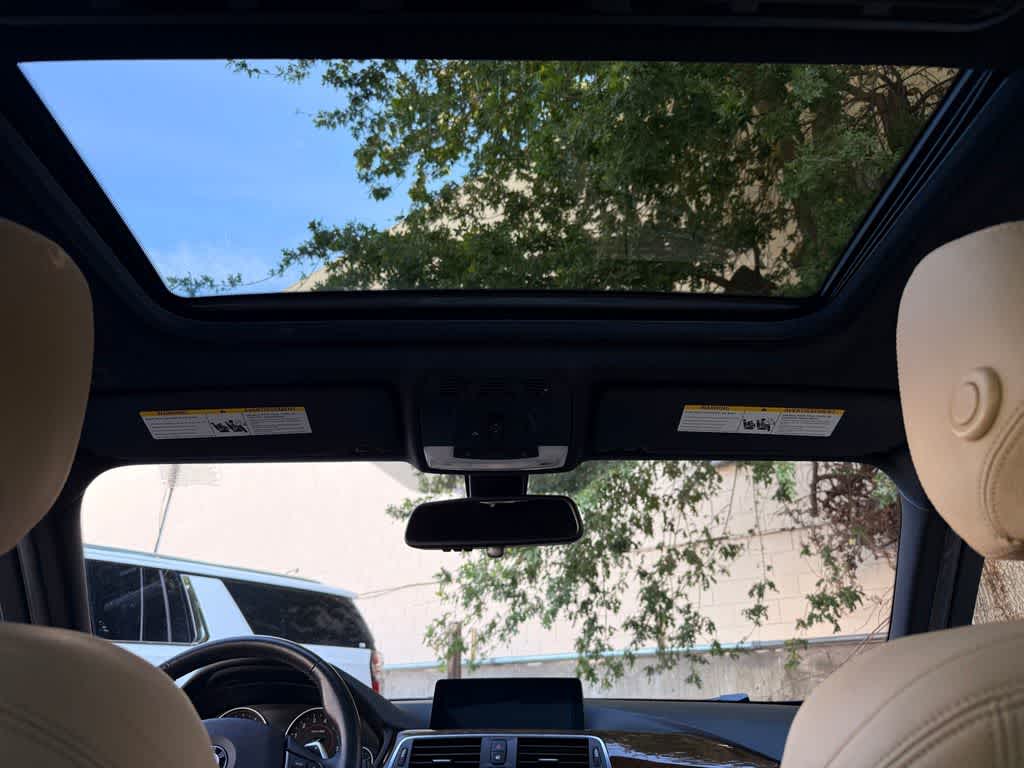 Thumbnail: 2016 BMW 3 Series - 13
