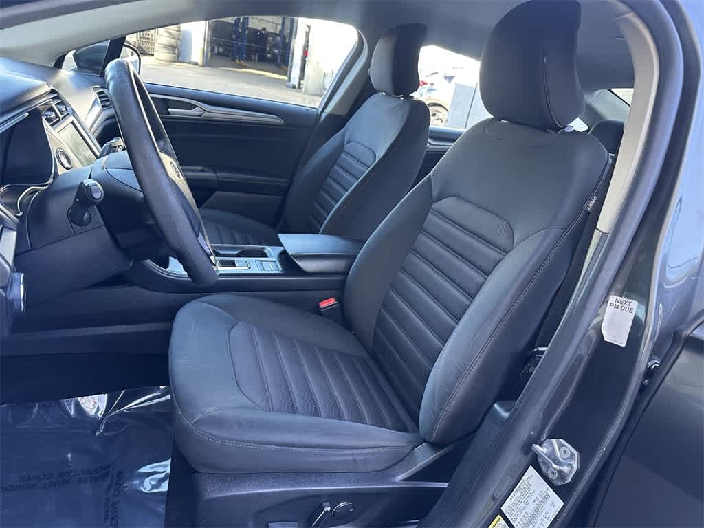 Thumbnail: 2019 Ford Fusion - 10