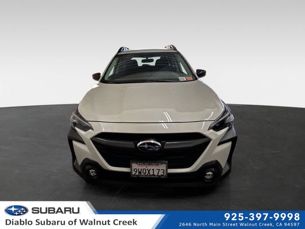 2025 Subaru Outback Premium's photo