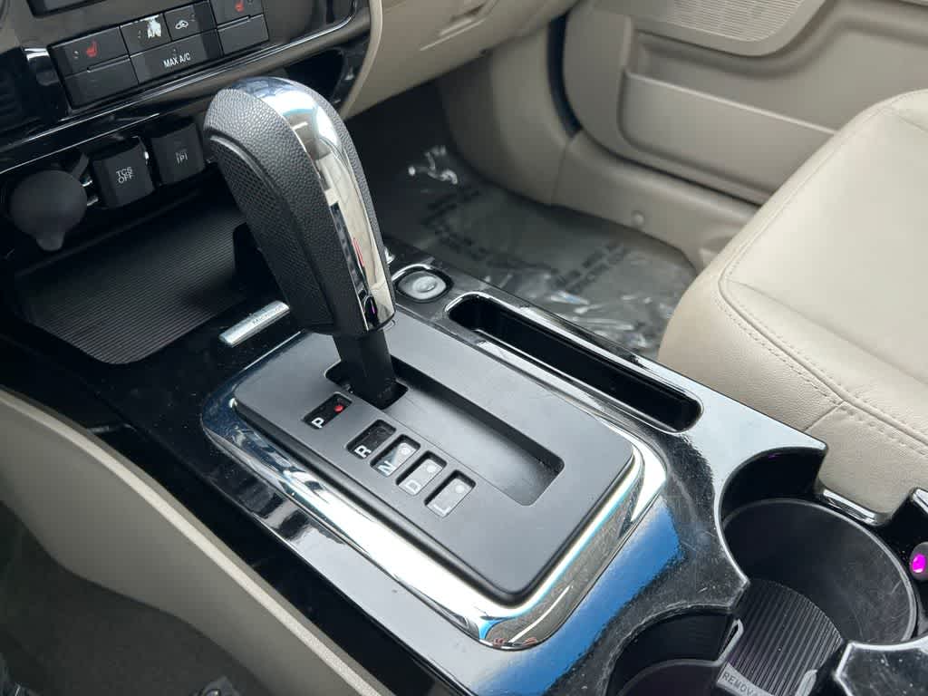 Thumbnail: 2012 Ford Escape - 18