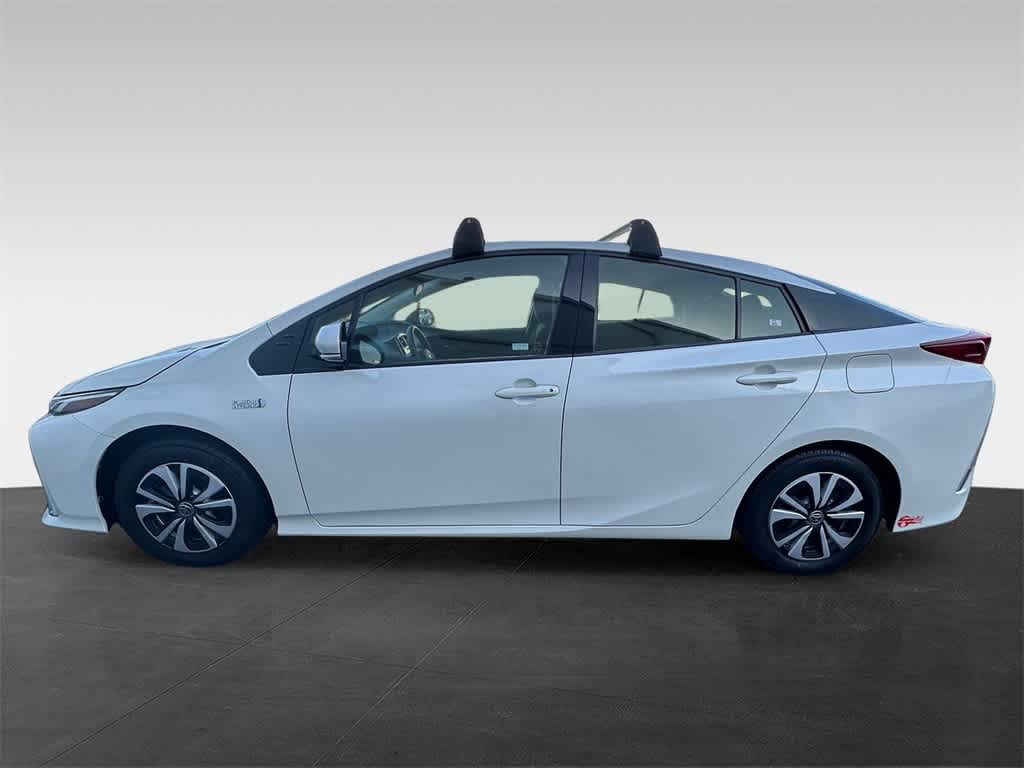 Thumbnail: 2017 Toyota Prius Prime - 3