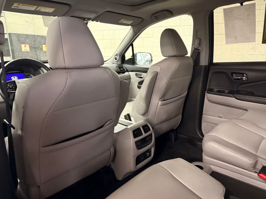 Thumbnail: 2022 Honda Pilot - 13