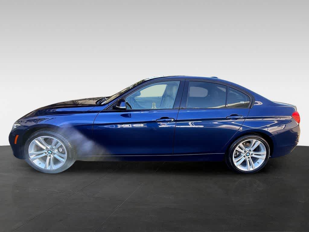Thumbnail: 2016 BMW 3 Series - 3