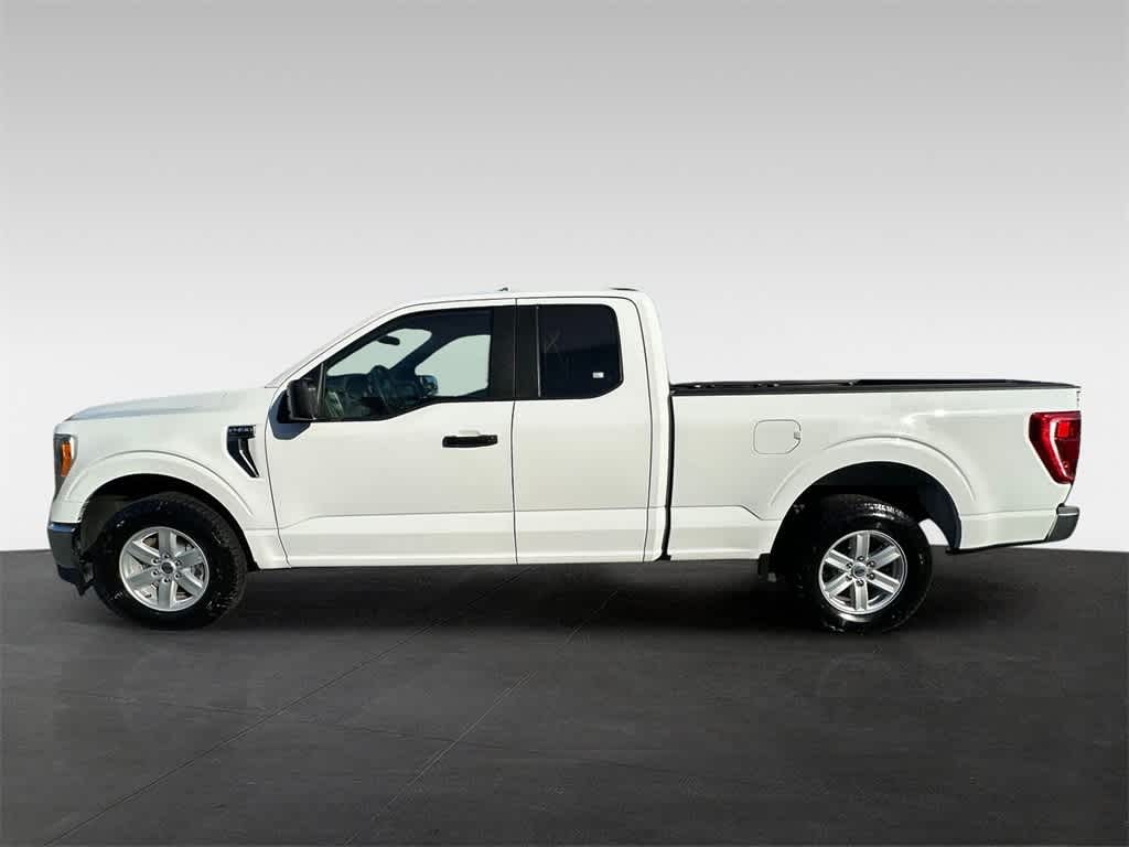 2021 Ford F-150 XLT photo 3