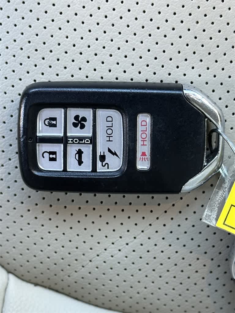 Thumbnail: 2018 Honda Clarity - 19