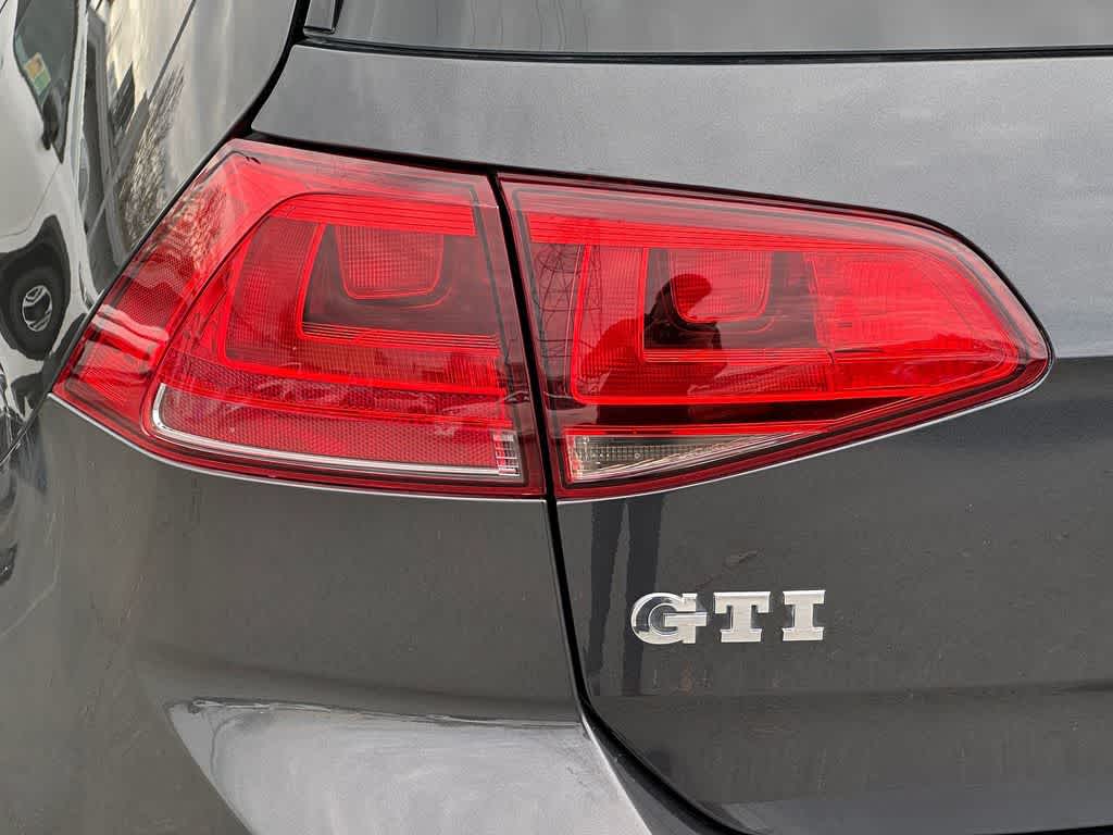 Thumbnail: 2017 Volkswagen Golf - 7