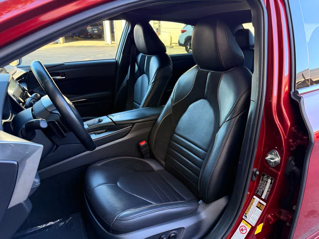 Thumbnail: 2019 Toyota Avalon - 10