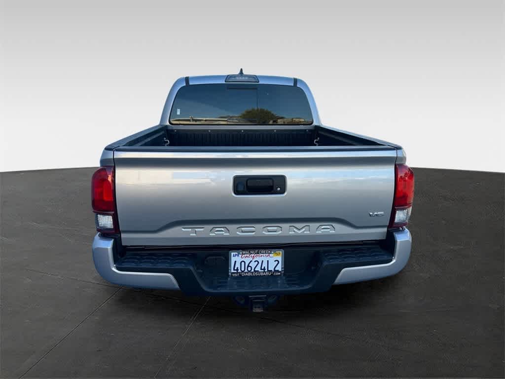 Thumbnail: 2018 Toyota Tacoma - 5