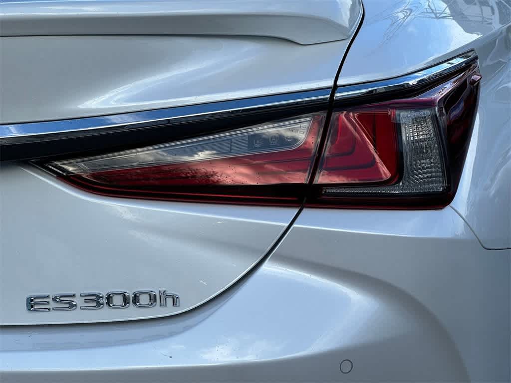 Thumbnail: 2024 Lexus ES - 7