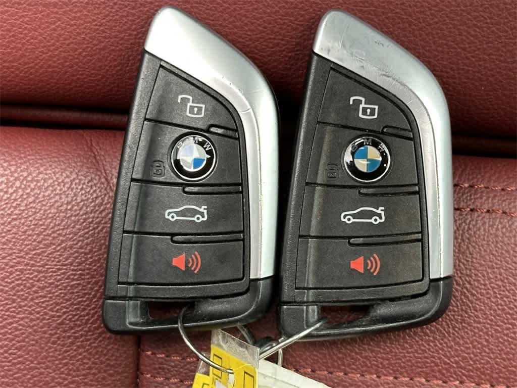 Thumbnail: 2023 BMW 3 Series - 21