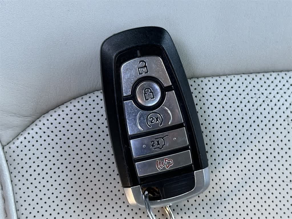 Thumbnail: 2019 Ford Explorer - 21