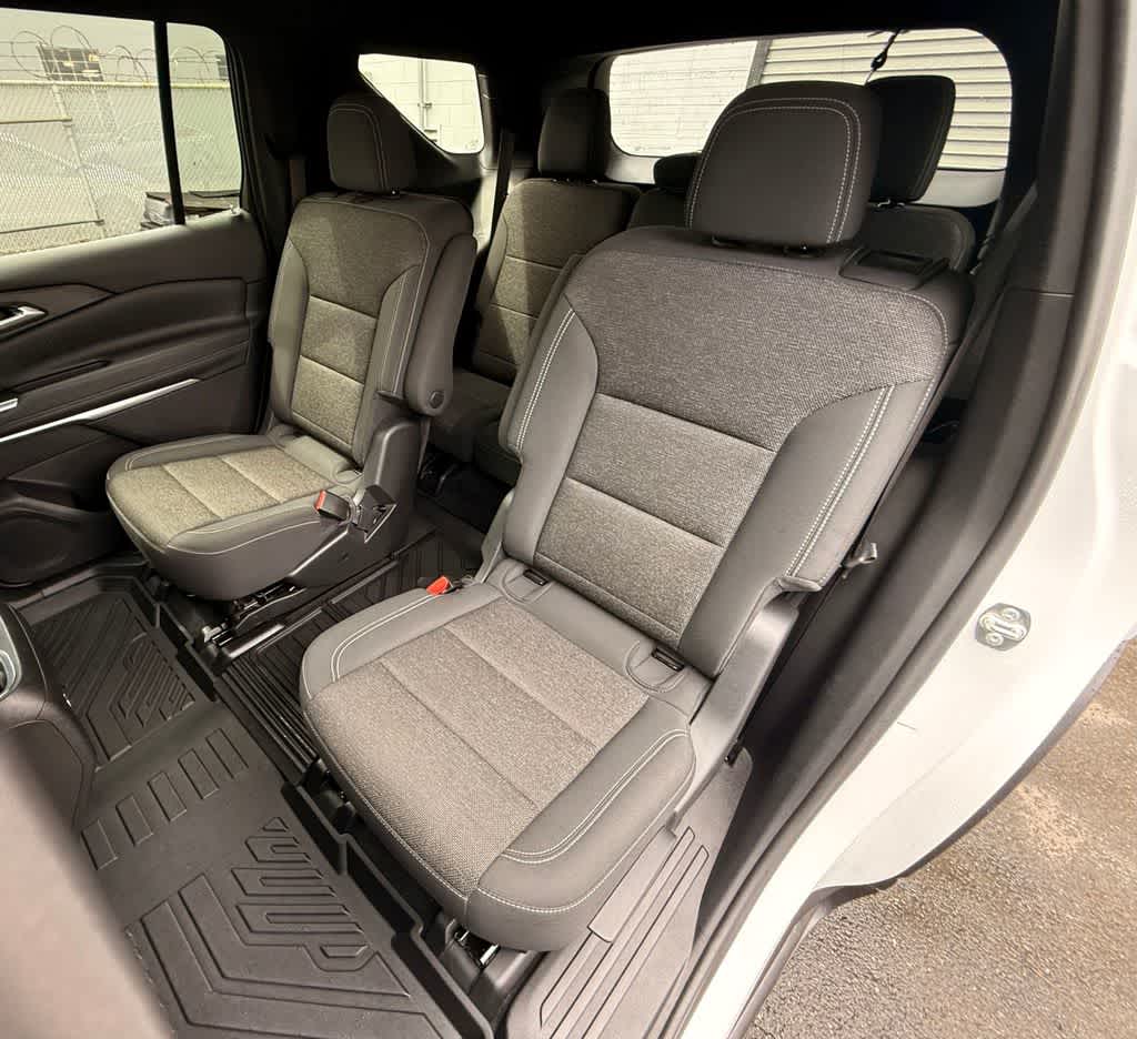 Thumbnail: 2024 Chevrolet Traverse - 13