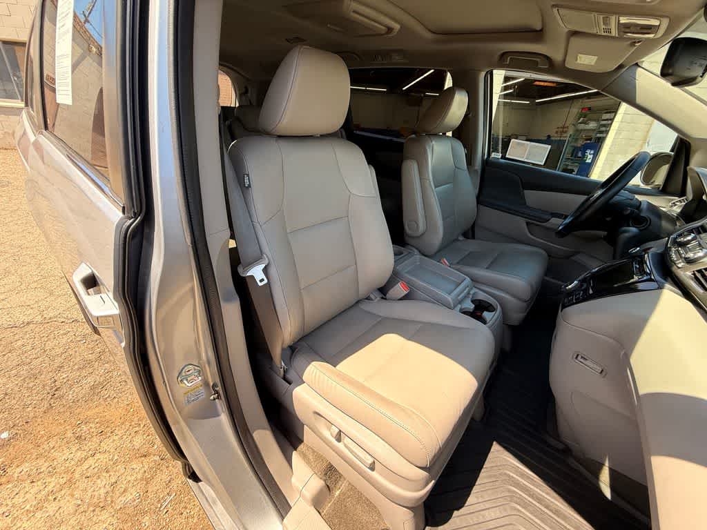 Thumbnail: 2015 Honda Odyssey - 15