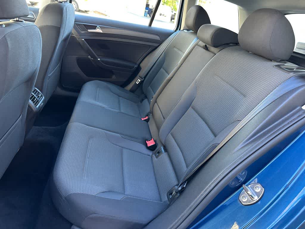 Thumbnail: 2019 Volkswagen e-Golf - 13