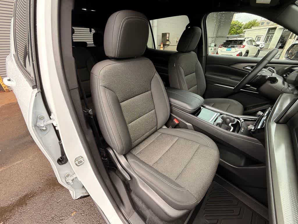 Thumbnail: 2024 Chevrolet Traverse - 14