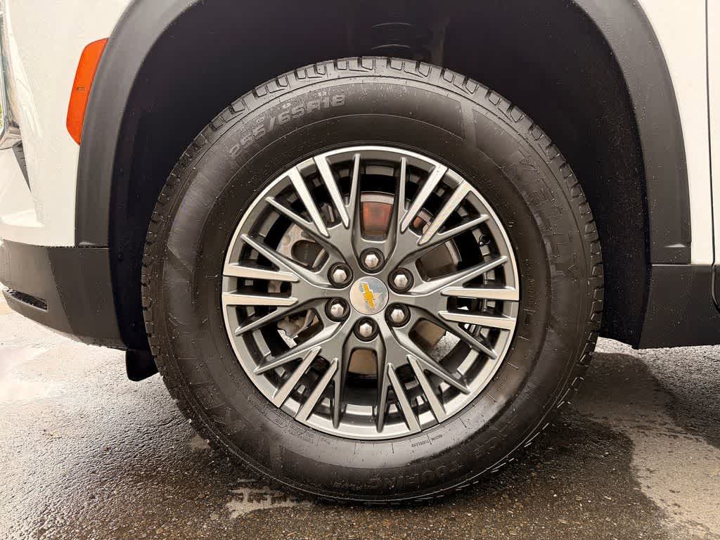 Thumbnail: 2024 Chevrolet Traverse - 8