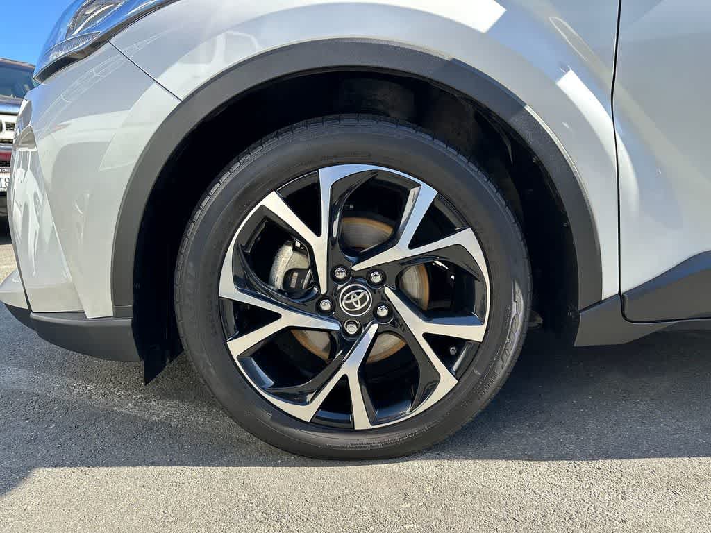 Thumbnail: 2022 Toyota C-HR - 7