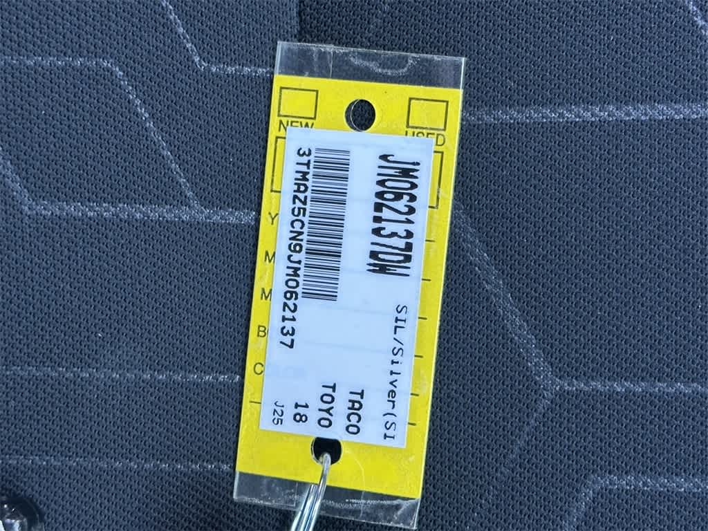 Thumbnail: 2018 Toyota Tacoma - 19