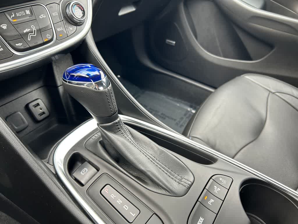 Thumbnail: 2017 Chevrolet Volt - 17