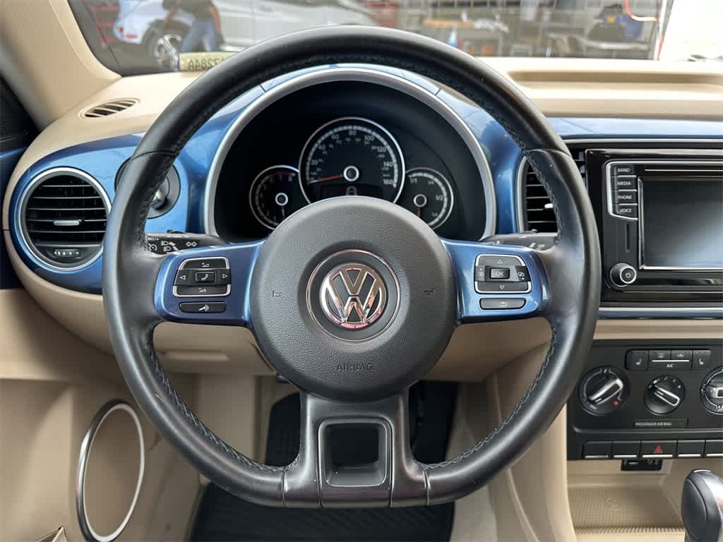 Thumbnail: 2016 Volkswagen Beetle - 15