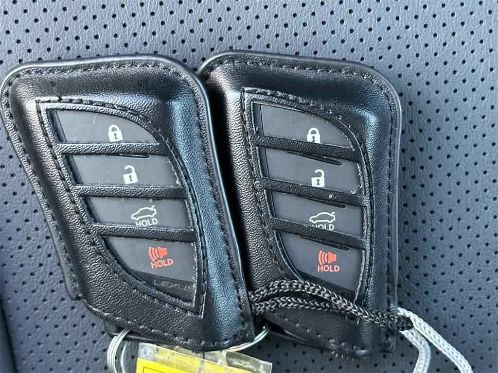 Thumbnail: 2024 Lexus ES - 21