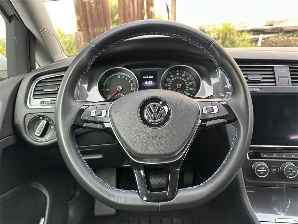 Thumbnail: 2019 Volkswagen e-Golf - 15