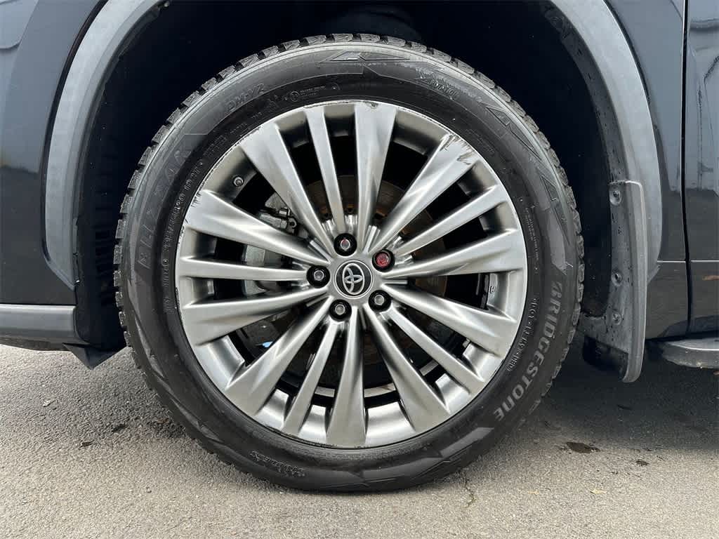 Thumbnail: 2021 Toyota Highlander - 8