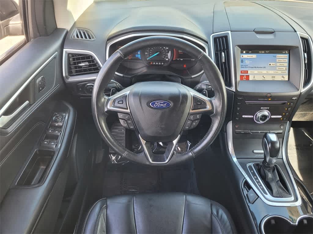 2017 Ford Edge Titanium 11