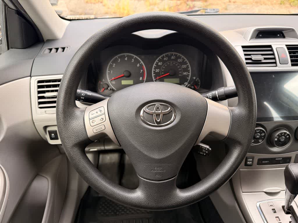 Thumbnail: 2012 Toyota Corolla - 15