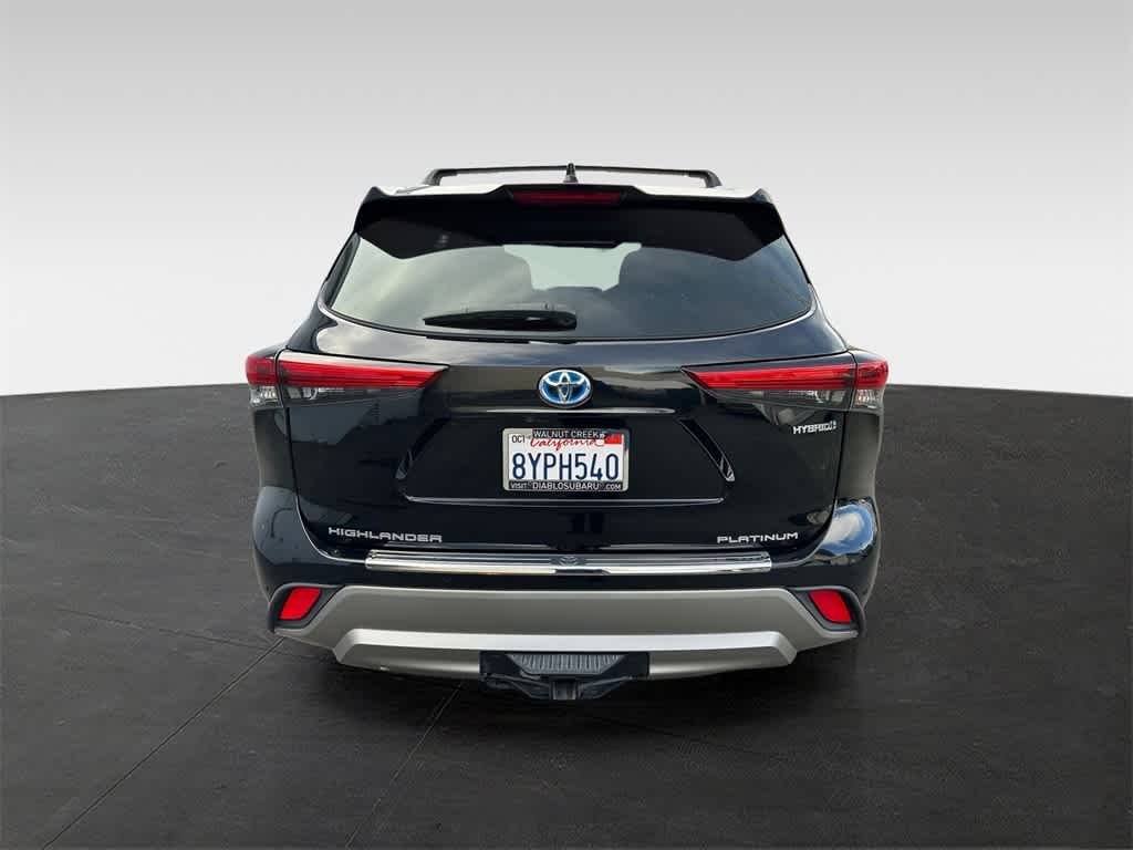 Thumbnail: 2021 Toyota Highlander - 5