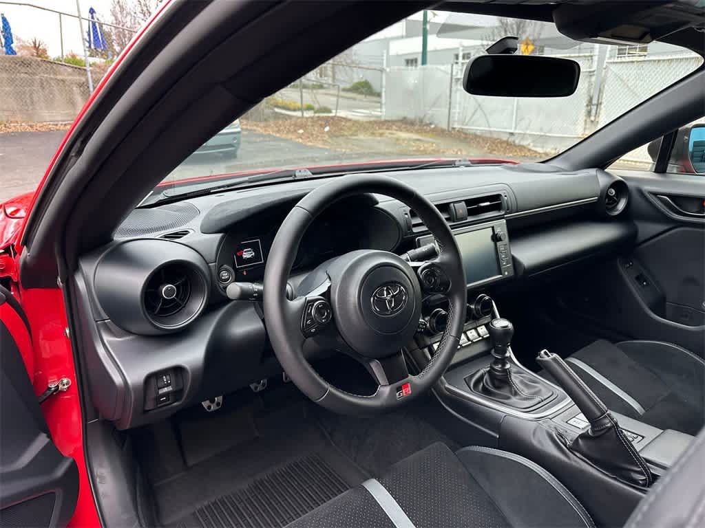 Thumbnail: 2023 Toyota GR86 - 2