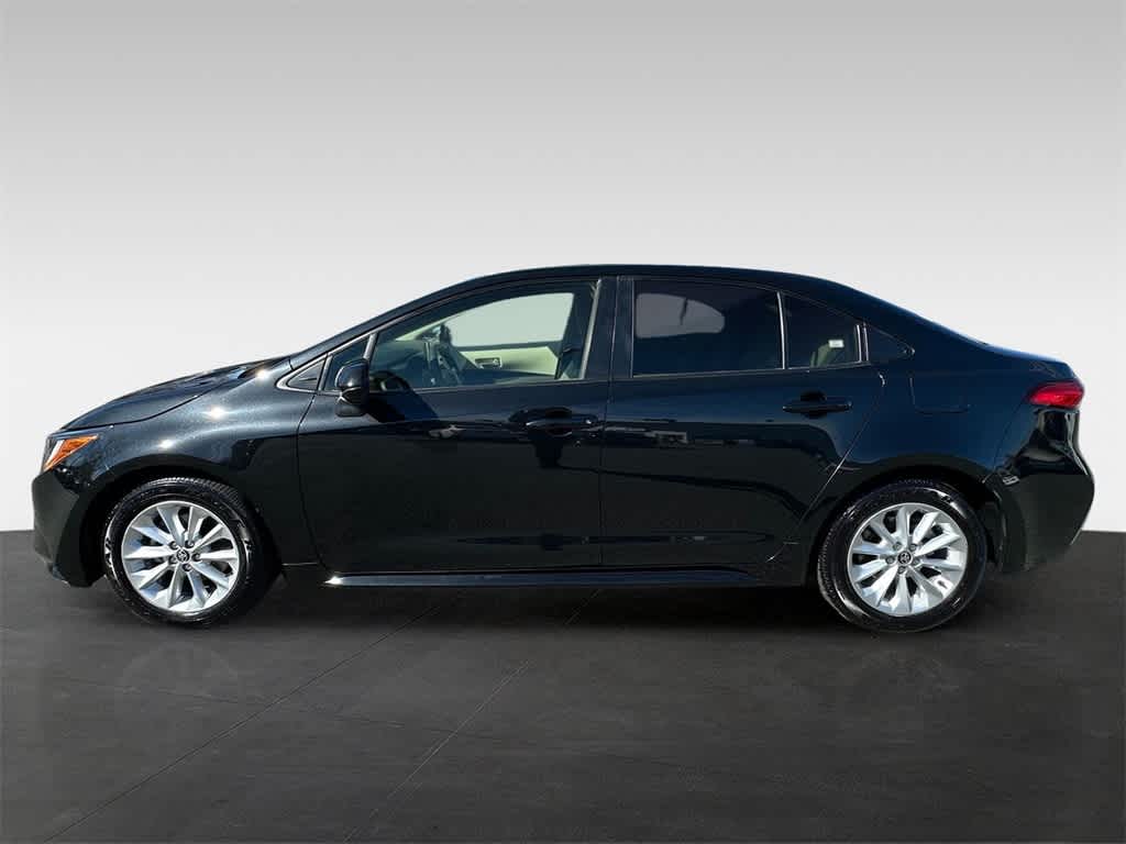 Thumbnail: 2021 Toyota Corolla - 3