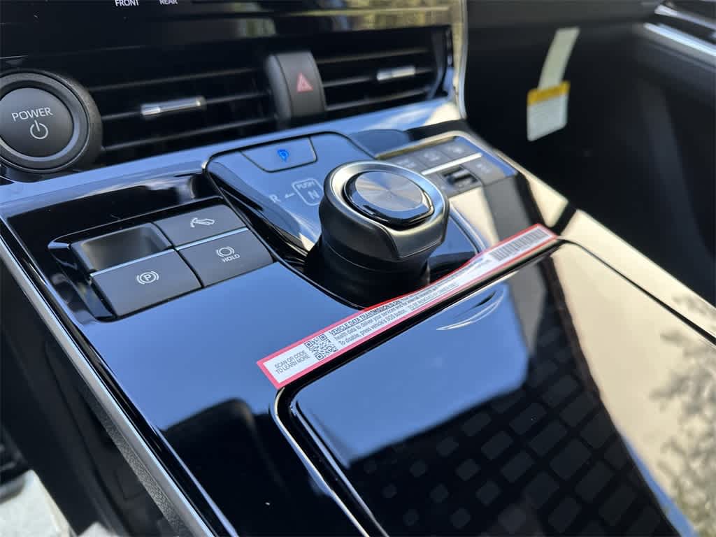 Thumbnail: 2025 Subaru Solterra - 17