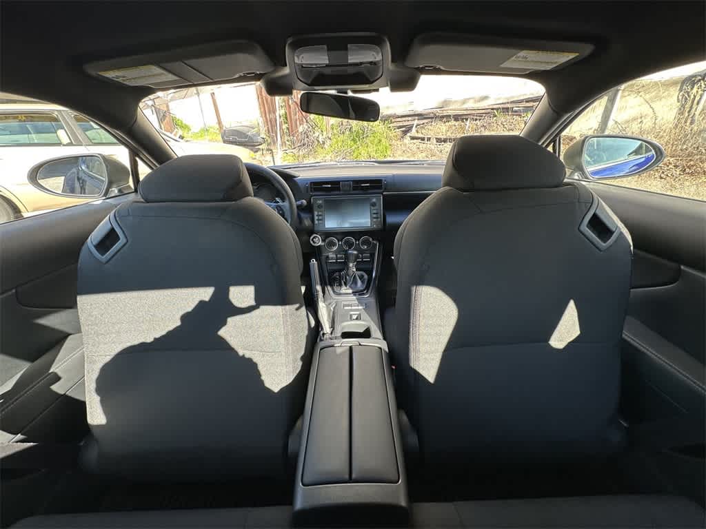 Thumbnail: 2024 Toyota GR86 - 10