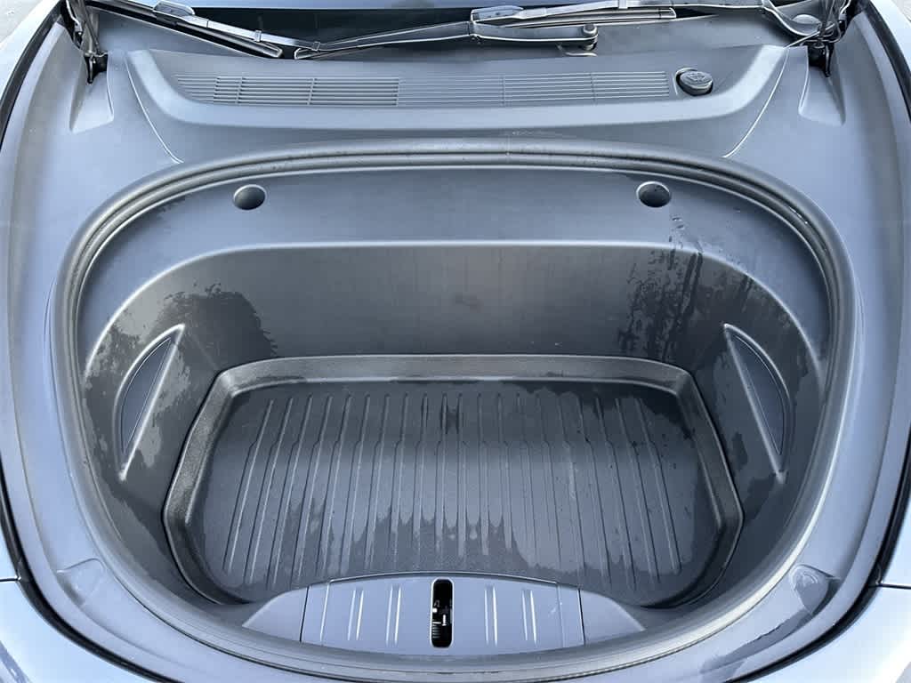 Thumbnail: 2022 Tesla Model 3 - 9