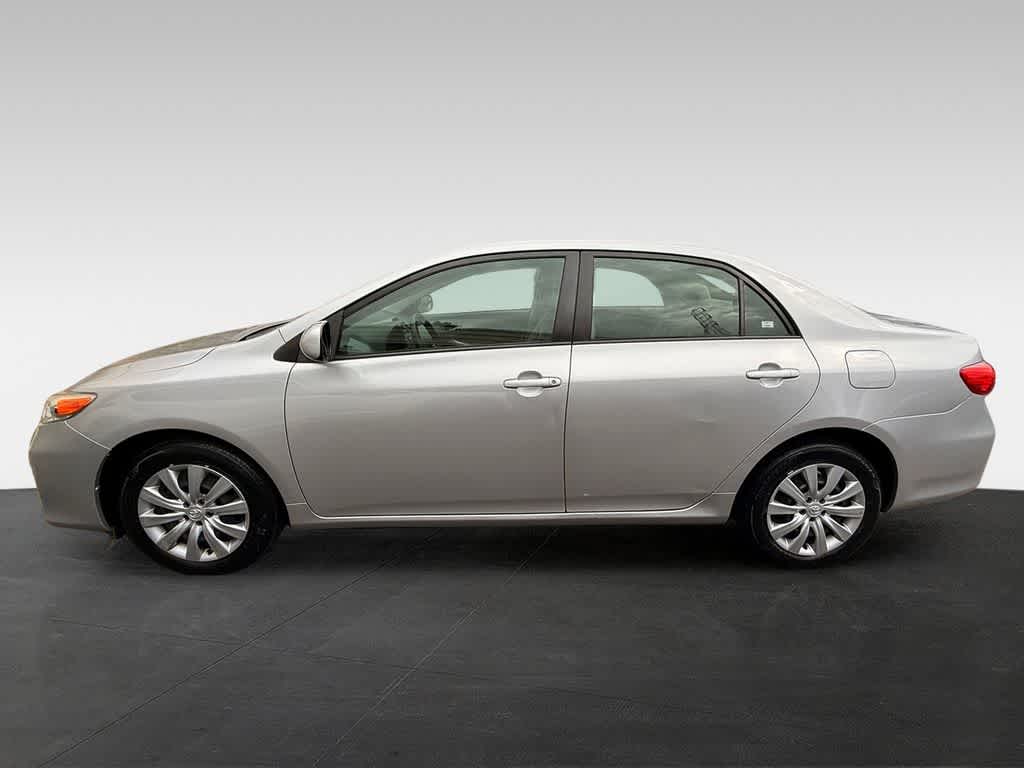 Thumbnail: 2012 Toyota Corolla - 3