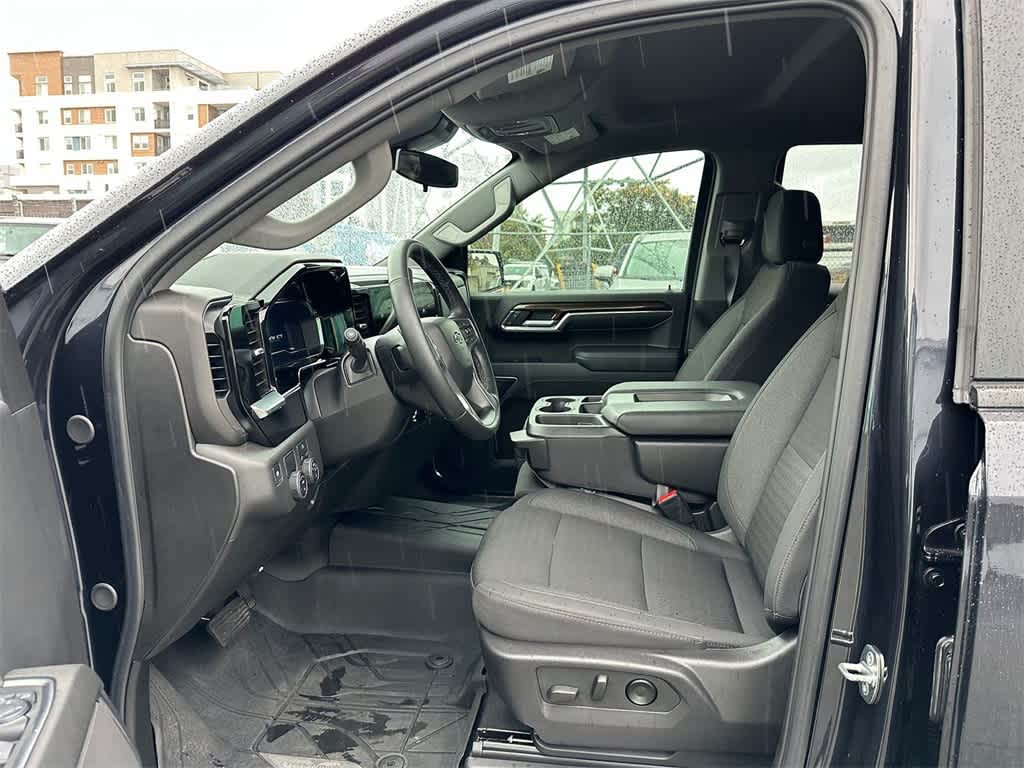 Thumbnail: 2024 Chevrolet Silverado 1500 - 2