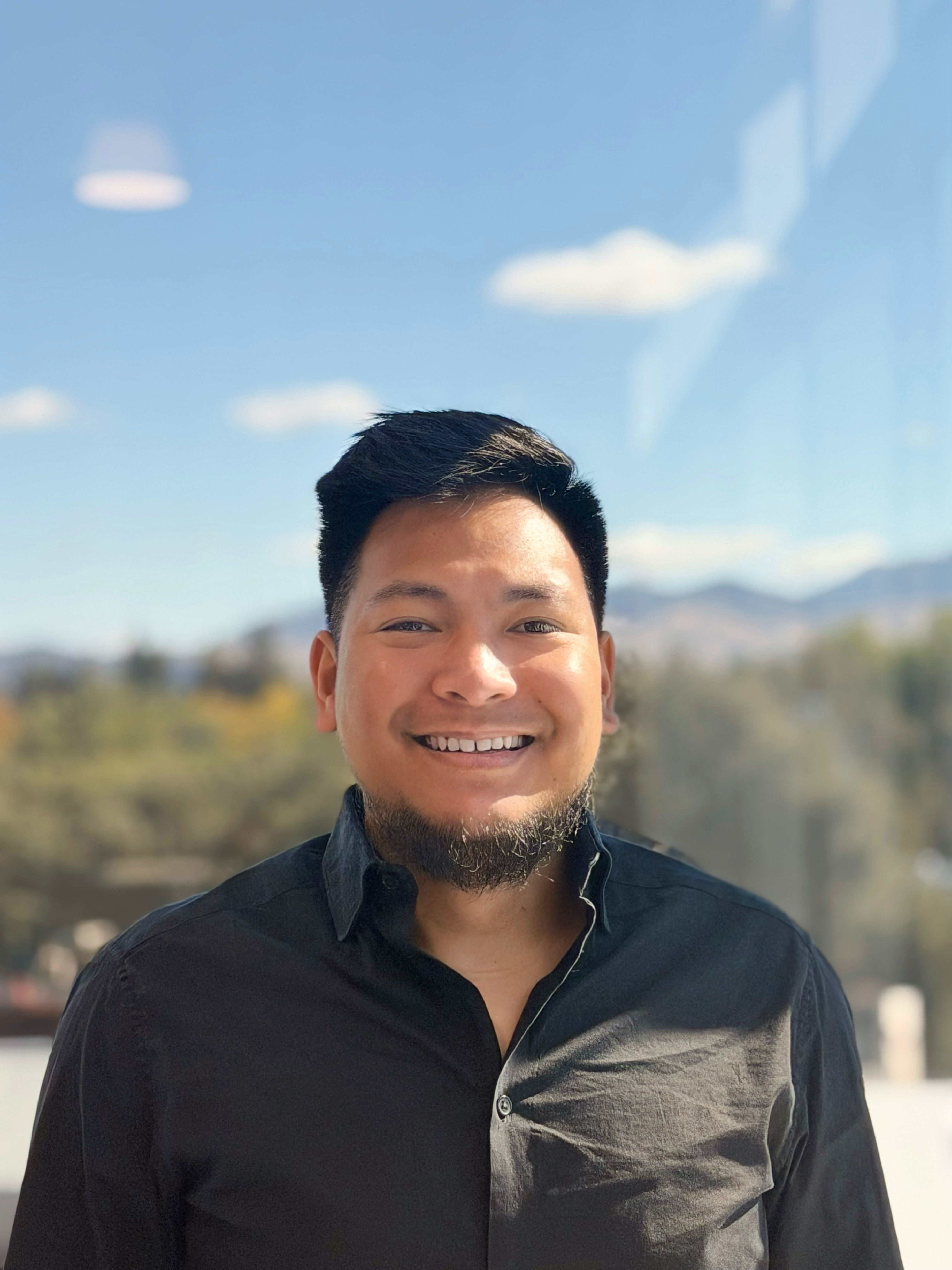 Staff member Jason Gallardo from ID_b4800c230c61