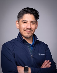 Staff member Pedro Ruiz from ID_de94b8c0f659