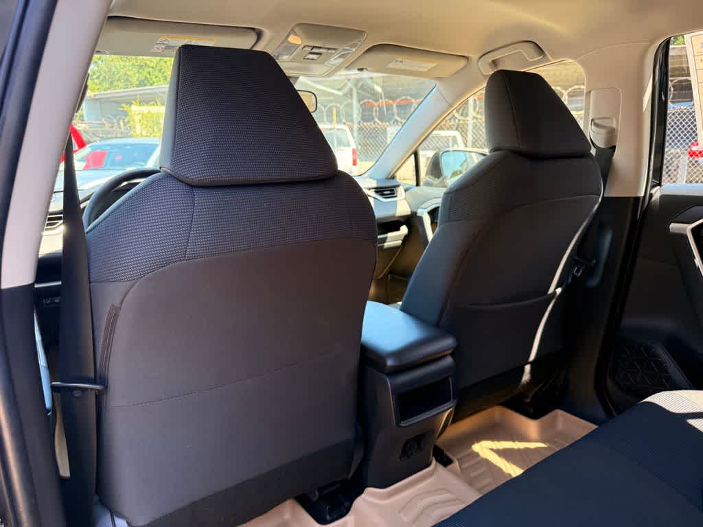 Thumbnail: 2020 Toyota RAV4 - 12