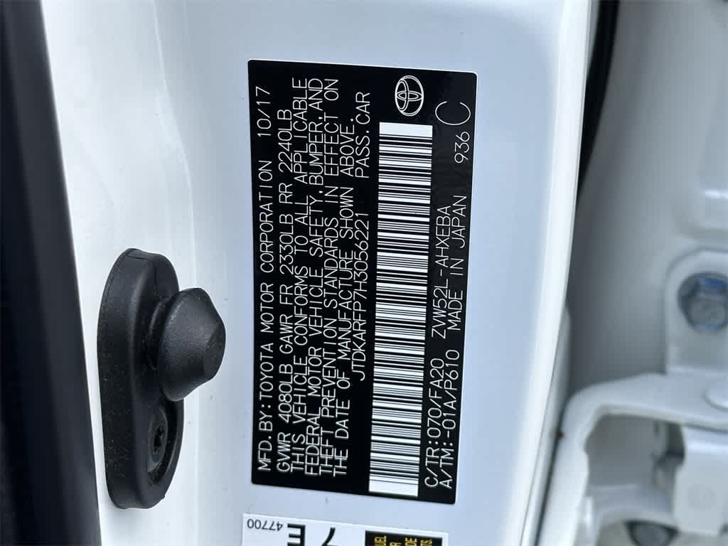 Thumbnail: 2017 Toyota Prius Prime - 21