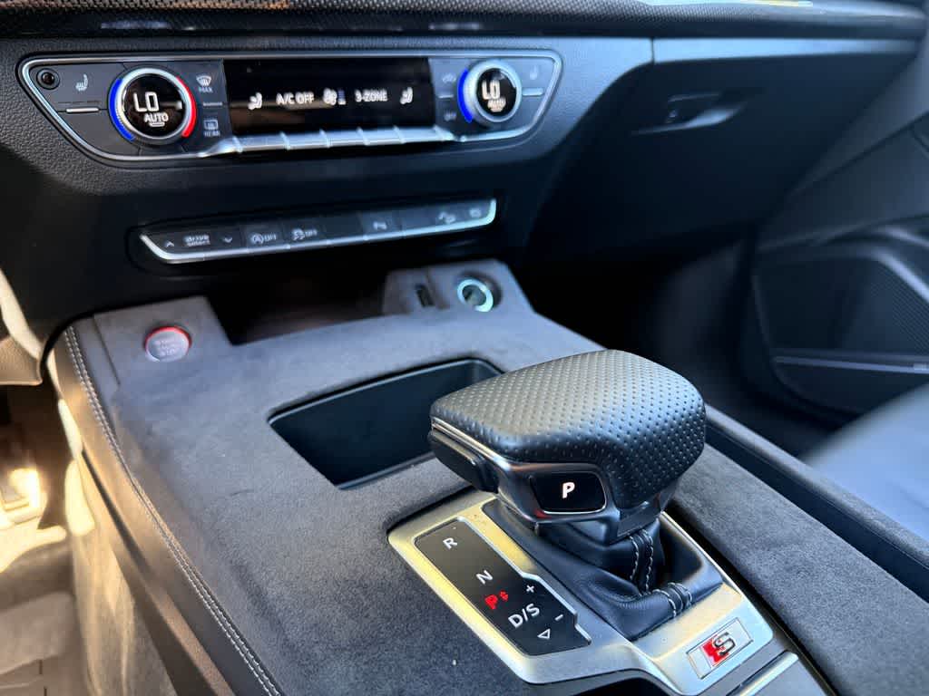 Thumbnail: 2023 Audi SQ5 - 18