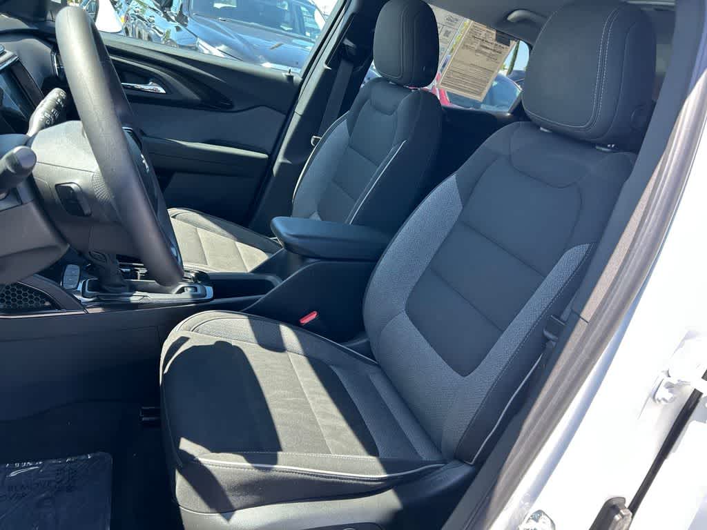 Thumbnail: 2021 Chevrolet TrailBlazer - 11