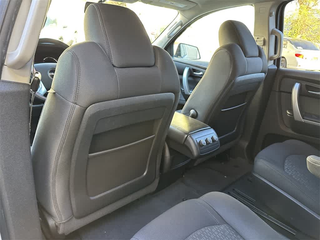 Thumbnail: 2011 GMC Acadia - 12