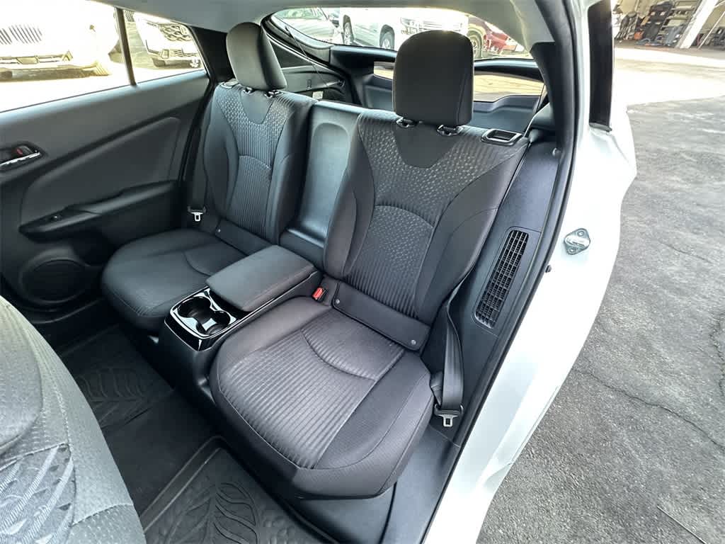 Thumbnail: 2017 Toyota Prius Prime - 13